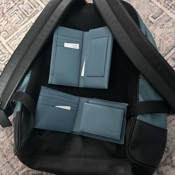 Coach West Green Double Zip Compartment Leather Backpack - Picture 5 of 6